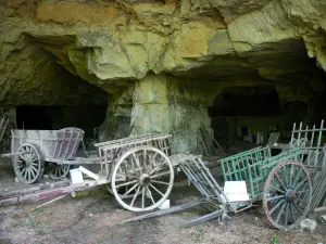 Kasteel van Valençay - Castle Park: kalksteengrotten en karren