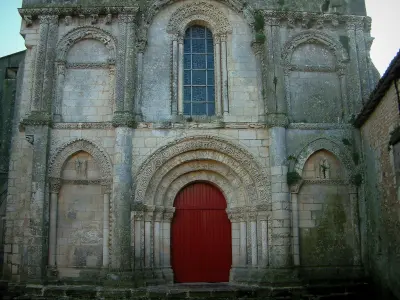 Kirche von Corme-Royal