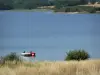 Lac du Cébron - Vue sur le plan d'eau et ses abords