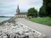 Lac du Der-Chantecoq - Église de la presqu'île de Champaubert et promenade le long de l'étendue d'eau (lac artificiel)