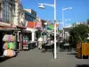 Lacanau-Océan - Sidewalk café and shops of the Pierre Ortal alley