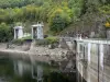 Lago da barragem de Sarrans - Represa hidrelétrica de Sarrans e seu reservatório de água