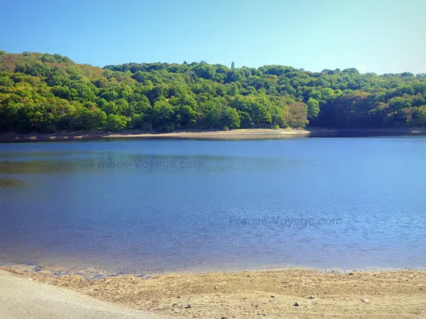 Lake Crescent - Tourism, holidays & weekends guide in Burgundy-Franche-Comté