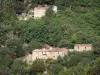 Landschappen van Gard - Huizen omgeven door bomen
