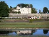 Landschappen van Gironde - Bordeaux wijn : Château Lafite Rothschild wijnmakerij in Pauillac in de Medoc