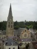 Langeais - Église Saint-Jean-Baptiste et maisons de la ville