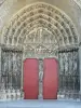 Laon - Portail central de la façade ouest de la cathédrale Notre-Dame de style gothique
