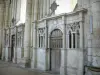 Laon - Binnen in de kathedraal Notre Dame hekwerk kapellen