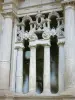 Laon - Binnen in de kathedraal Notre Dame: detail van de sluiting van een kapel