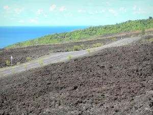 Lava-Strasse - Strasse des Lava mit Blick auf den Indischen Ozean und die vulkanischen Ströme