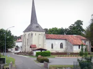 Lévignacq - Église fortifiée Saint-Martin et son clocher-donjon