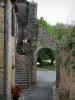 Limeuil - Gate huizen en het middeleeuwse dorp (middeleeuwse), in de Perigord