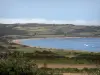 Litorale del Cotentin - Caps strada: Anse Saint-Martin, i campi e il mare (Manica); il paesaggio della penisola del Cotentin