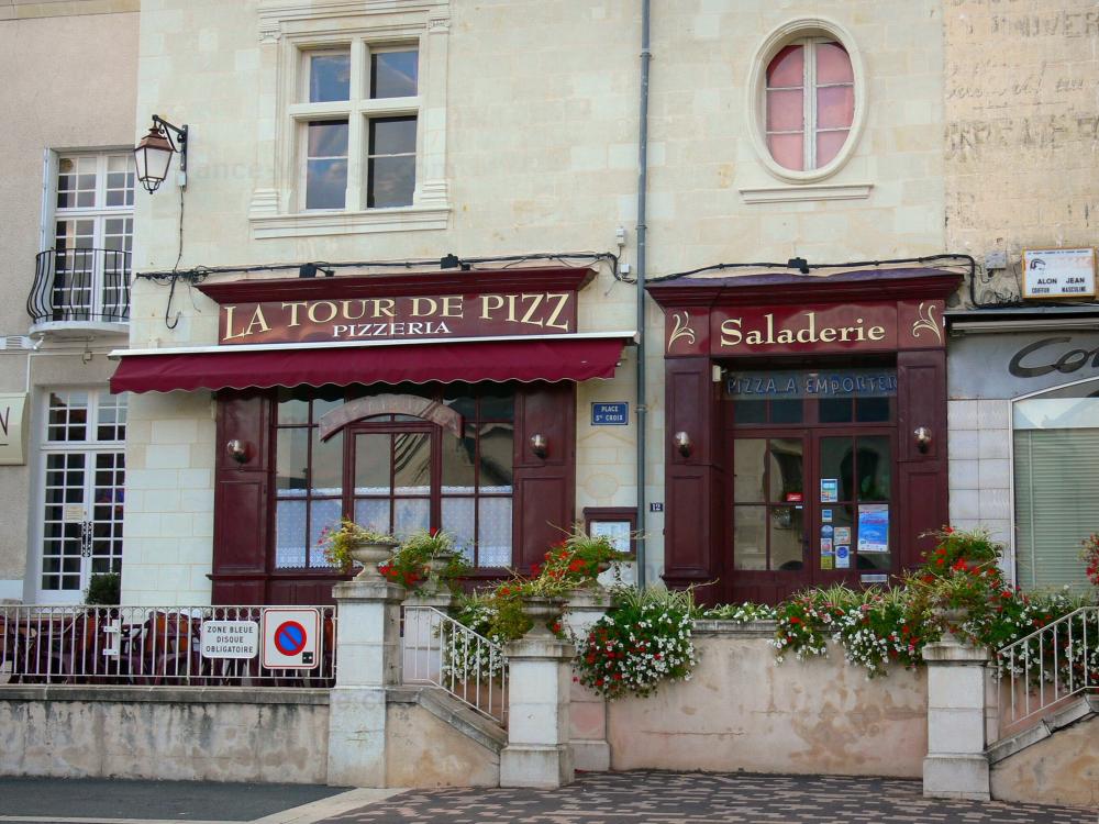 Photos Loudun Tourism & Holiday Guide