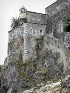 Lourdes - Kasteel herbergt de Pyreneeën Museum