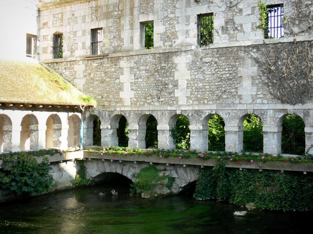 Photos Louviers 11 quality highdefinition images