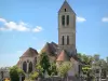 Luzarches - Klokkentoren en apsis van de kerk Saint-Côme en Saint-Damien