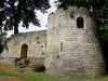 Luzarches - Overblijfselen van het Château de la Motte (toren en omheining)
