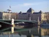 Lyon - Ponte da Universidade, rio Rhone, barco e edifícios