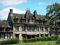 Le Fresne one of the old mansions of Lyons-la-Forêt. Maurice Ravel wrote  music here for many years Stock Photo - Alamy