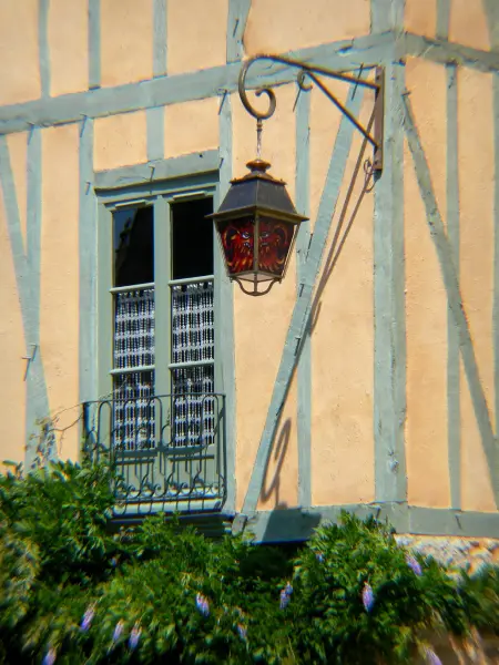 Le Mans - Facciata di una casa con pareti di legno del centro storico