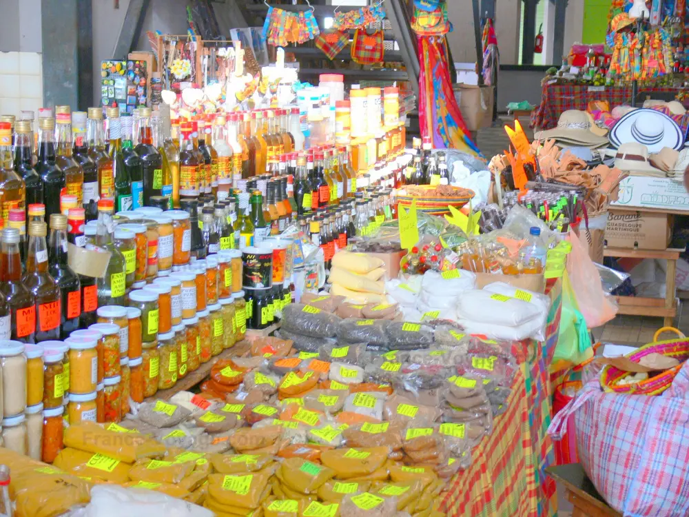 Guide of the Martinique - Fort-de-France - Spice Stall at the big market