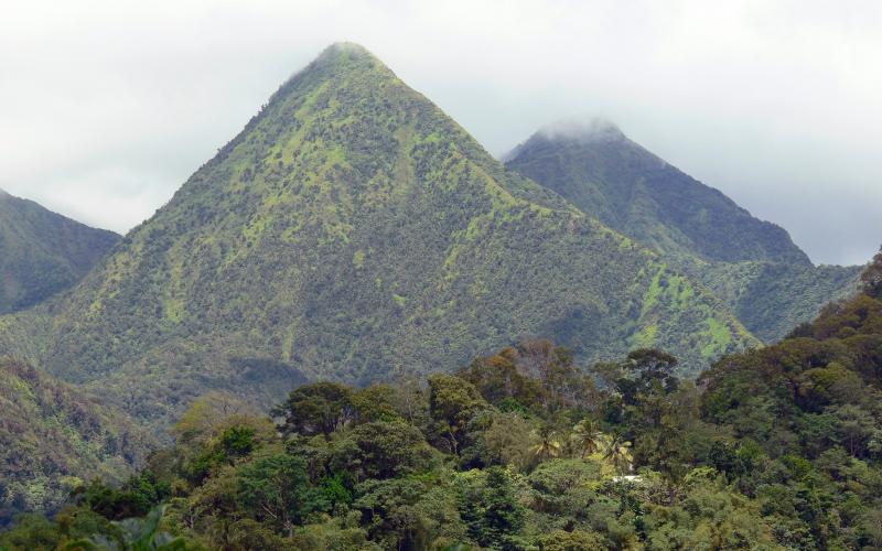 Pitons du Carbet 3 images de qualité en haute définition