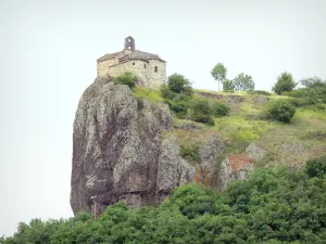 Massiac - Vista da rocha da capela Sainte-Madeleine