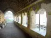 Mazan-l'Abbaye - Ruins of the Mazan Cistercian abbey: cloister gallery