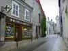 Meung-sur-Loire - Rua, comércio e casas da cidade