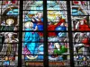 Moinhos - Dentro da catedral de Notre-Dame: vitral