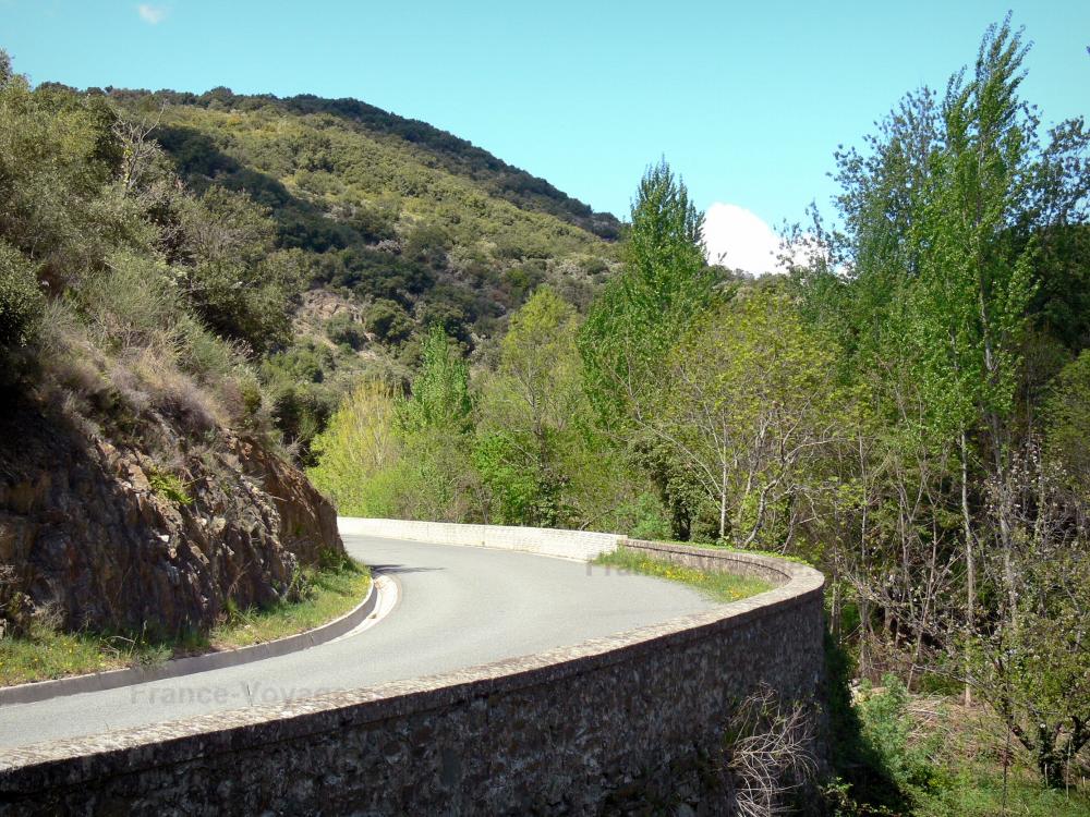 Montagne Noire - Route kloof Clamoux