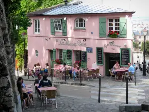 Montmartre - Terrasse des Maison Rose (rosa Haus)