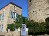 Montpeyroux - Donjon (torre) e la casa di pietra del borgo medievale