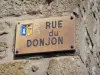 Montpeyroux - Straatnaambord voor de Dungeon