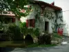 Moulin de Bassilour - Vieux moulin à eau situé sur la commune de Bidart, dans le Pays basque