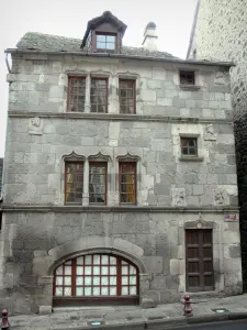 Murat - Facade of the Consular House