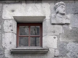 Murat - Window and carved figure of the consular house