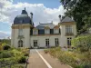 Museo Toile de Jouy - Château de l'Églantine sede del museo y jardín de flores