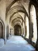 Narbona - Narbonne: Galería del claustro