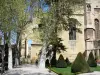 Narbona - Narbonne: Jardín de la Catedral y la Arquidiócesis de Saint-Just-et-Saint-Pasteur