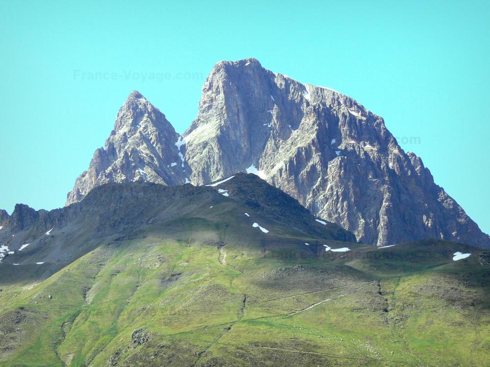 Nationalpark der Pyrenäen - Blick auf die Bergspitze des Midi d'Ossau