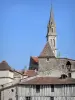 Nérac - Bell tower of the Notre-Dame church and houses in the medieval town