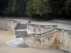 Nîmes - Treppen des Gartens Fontaine
