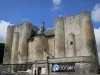 Niort - Torres quadradas do calabouço românico