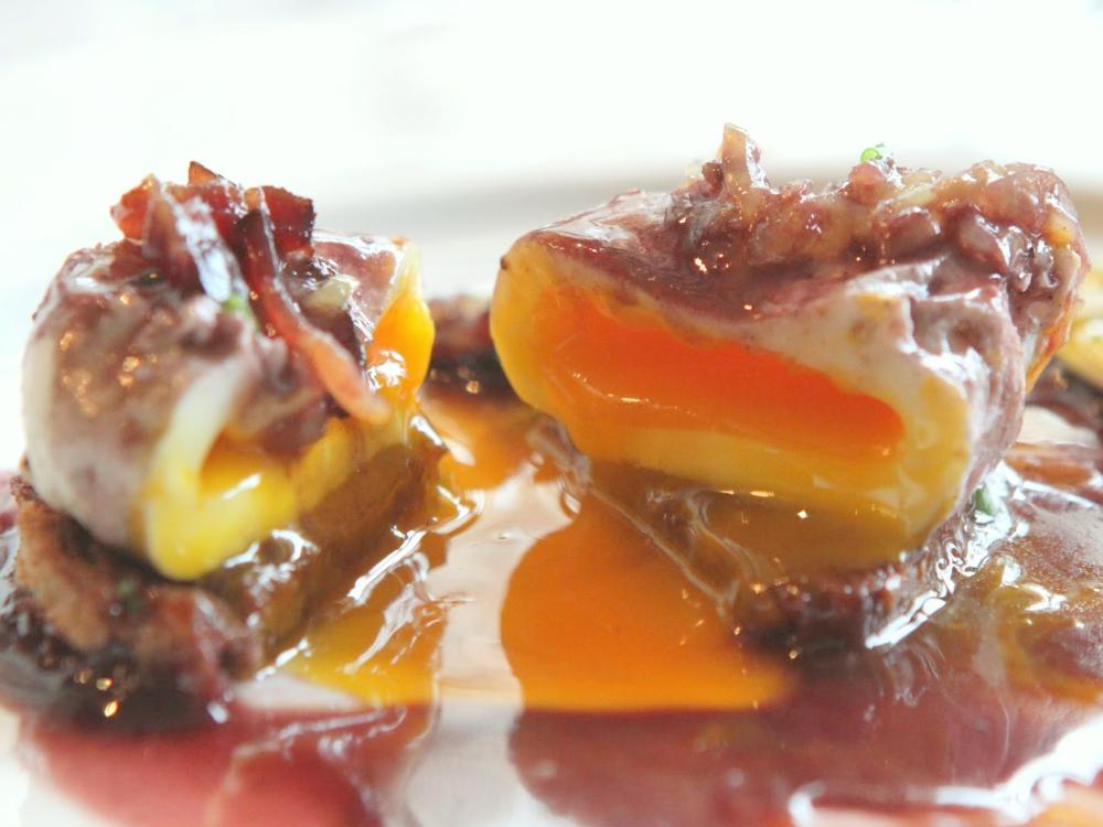 Photos - Les œufs en meurette - Guide Gastronomie &amp; Vacances