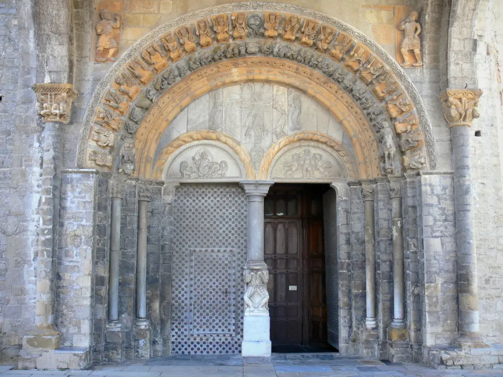 Oloron-Sainte-Marie - Wijk Sainte-Marie: Romaanse portaal van St. Mary's Cathedral