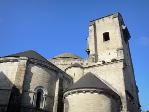 Oloron-Sainte-Marie - Sainte-Croix district: Sainte-Croix church