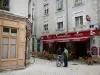 Orléans - Maisons et terrasse de café