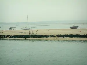 Paisagens do litoral Loire-Atlantique - Croisic (Golfo) Traict: mar, bancos de areia e barcos